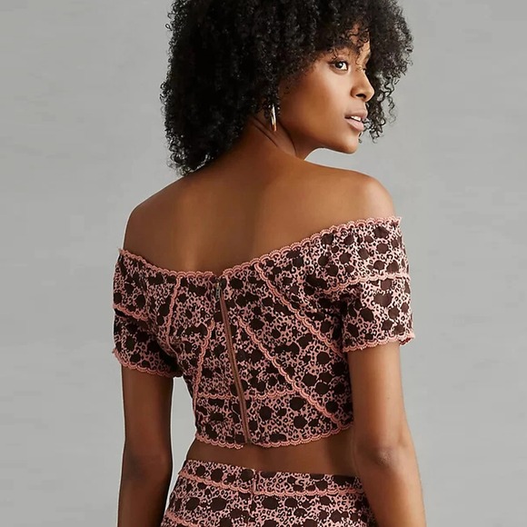Anthropologie Tops - NWT ANTHROPOLOGIE Off-The-Shoulder Top Floral Size 12